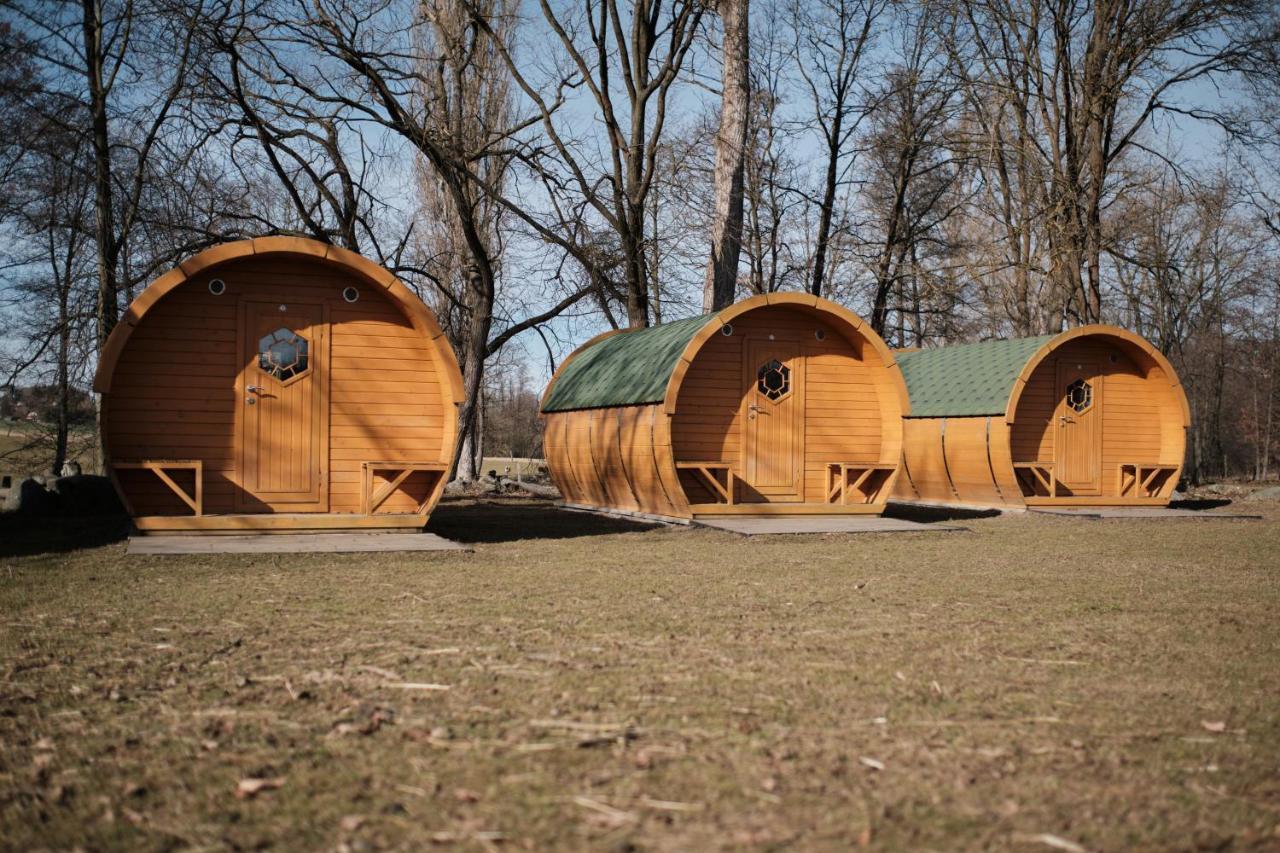 Viking Houses Strnadovsky Mlyn Jesenice  Kültér fotó