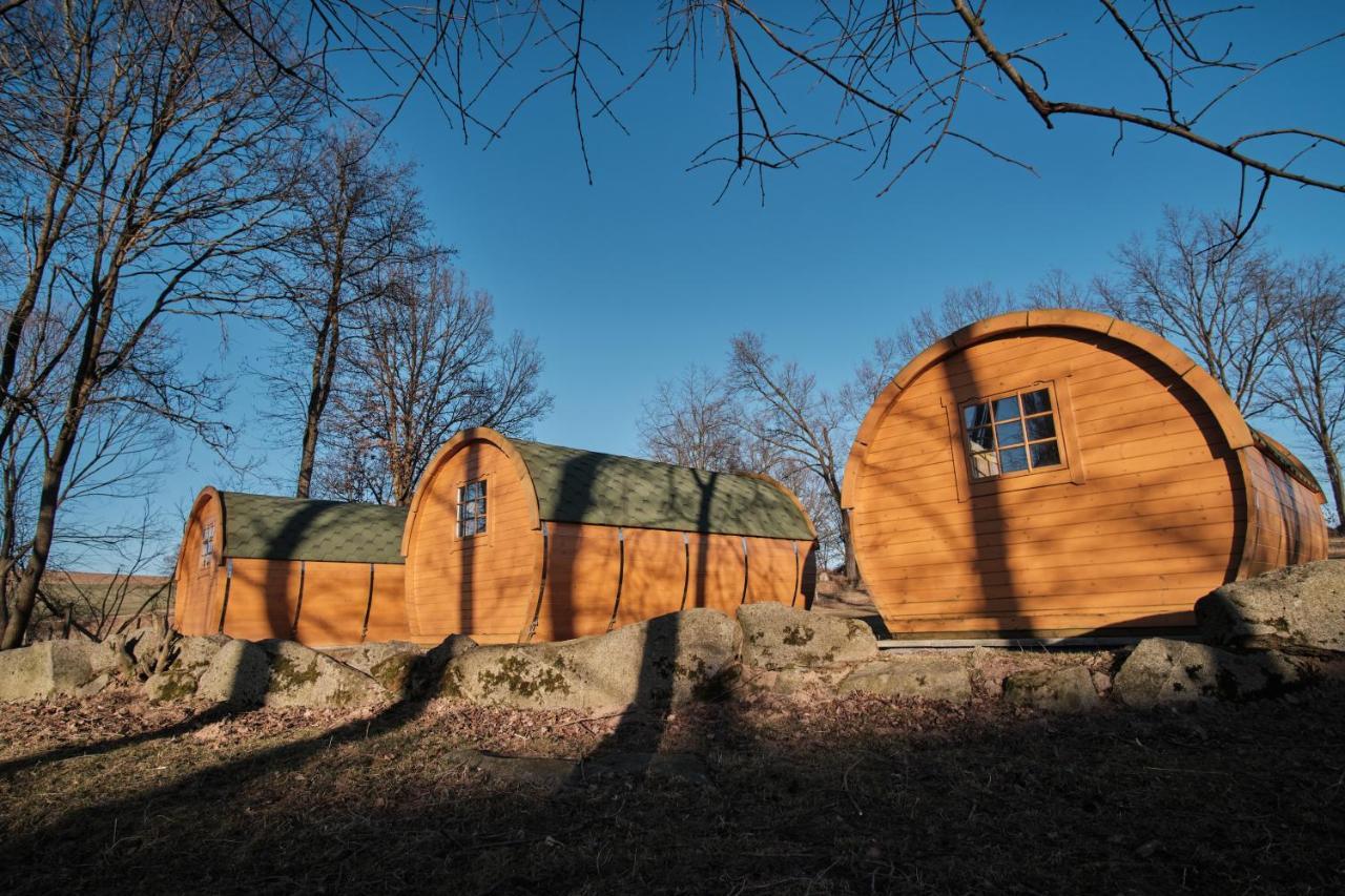 Viking Houses Strnadovsky Mlyn Jesenice  Kültér fotó